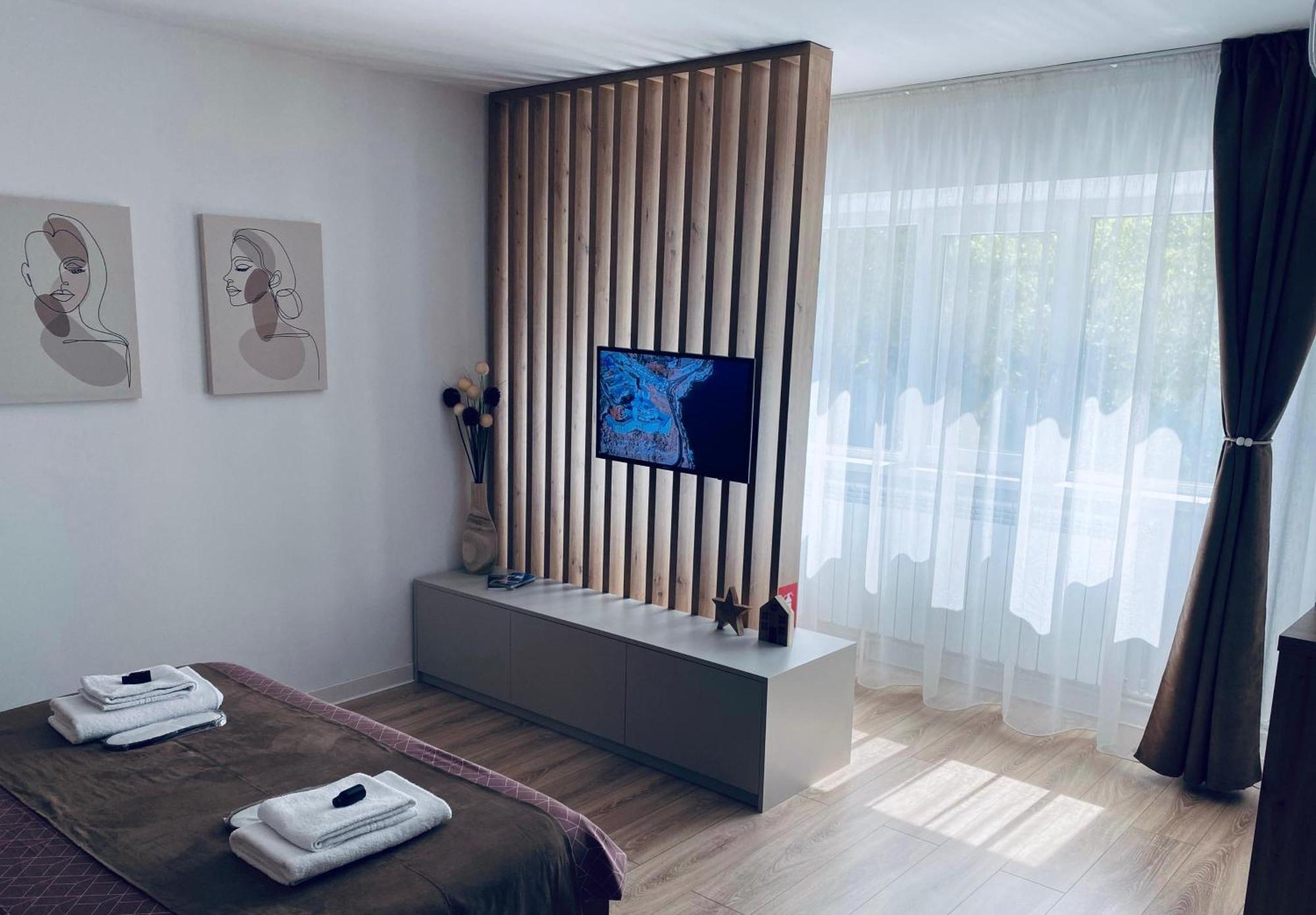 Central Luxury Apartment Iasi Extérieur photo